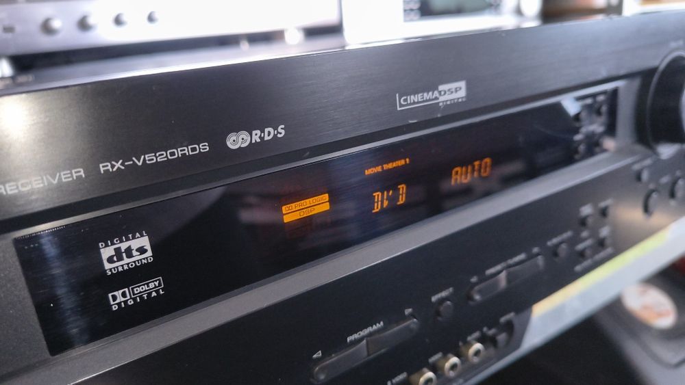 Amplituner Yamaha RX-V520RDS 5.1