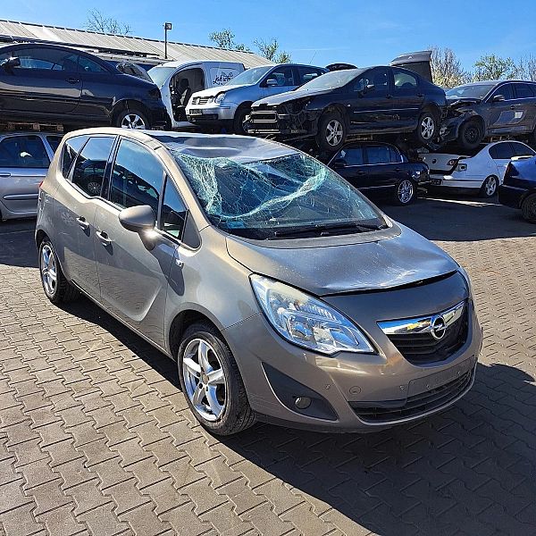 opel meriva b 40w 1.4/120km b14nel a14nel na czesci