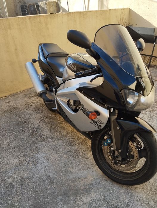 Troco thunderace 1000 ano 2000
