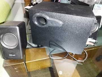 Colunas 2.1 18W com subwoofer Trust