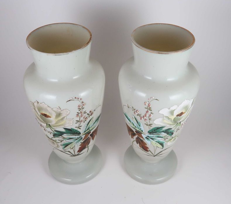 Par de Jarras em Vidro Opalino XIX/XX