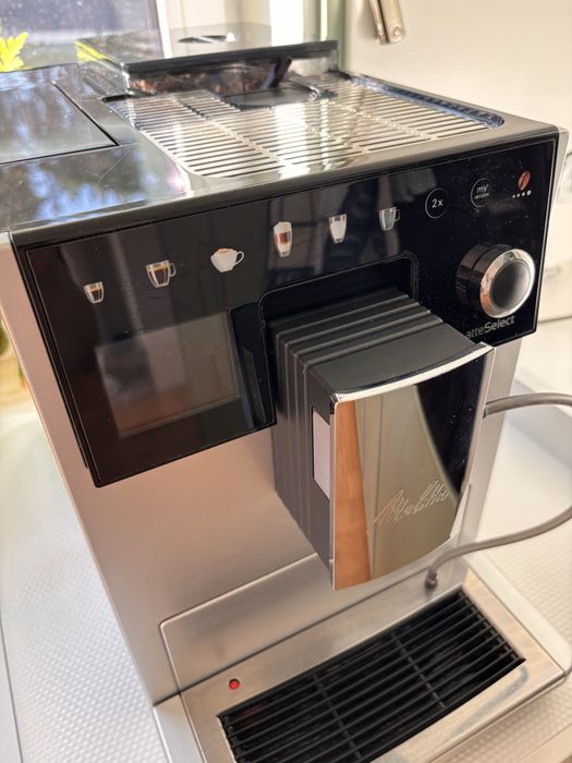 Ekspres ciśnieniowy do kawy Melitta Latte Select F63/0-201