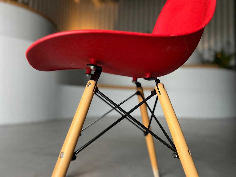 Cadeira vermelha - Escritório