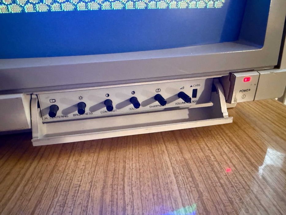 Monitor Commodore 1084 - dla retro fanów :)