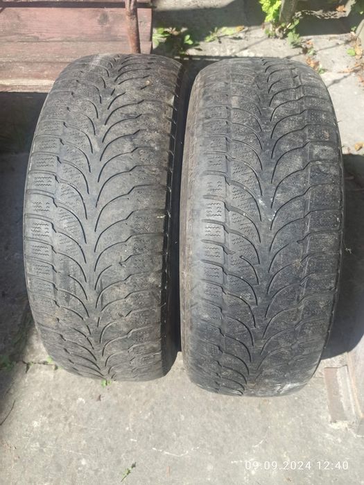 Шини Bridgestone LM-80 215/60R17 пара