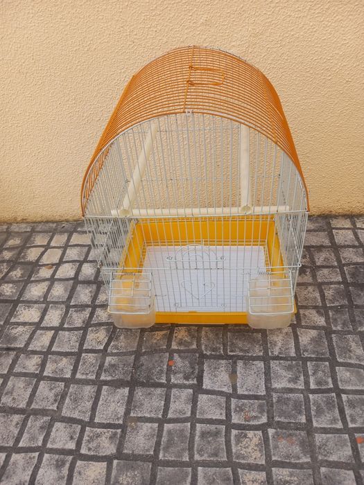 Gaiolas  para  os  passaros.