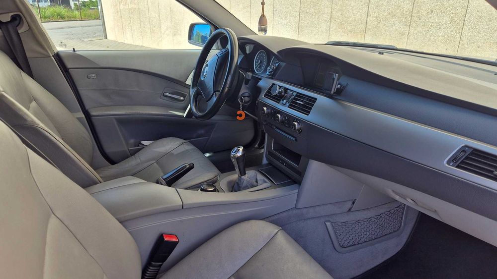 BMW 530d Touring (E61) MANUAL | Nacional | 2 Donos | Teto Panorâmico | IUC Antigo