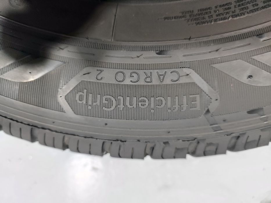 2 pneus semi novos 215-70R15C - Good year - Oferta dos Portes