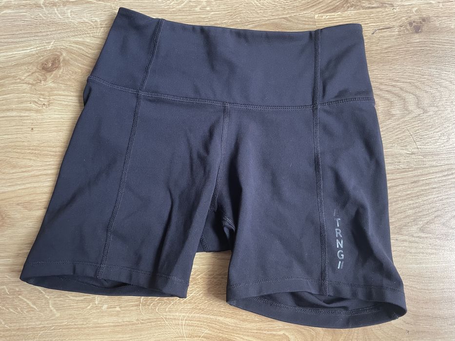 Krótkie spodenki sportowe H&M Sport XS czarne