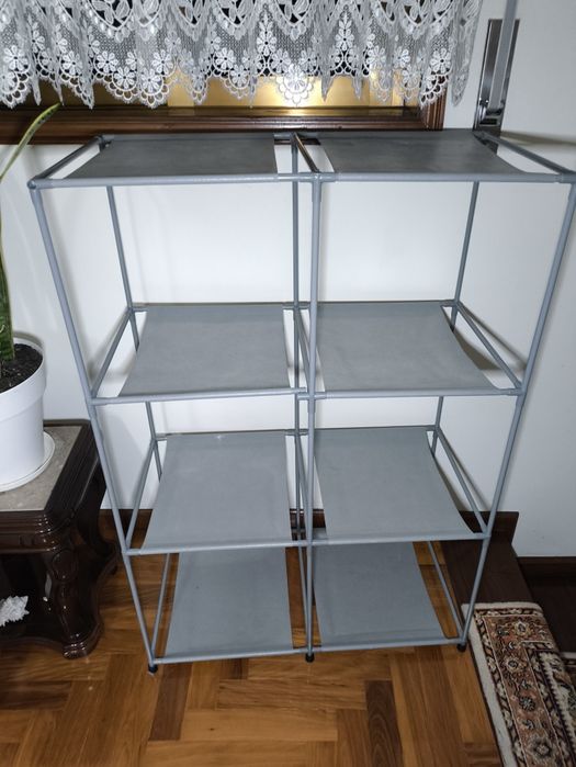 Estante de tecido cinzenta