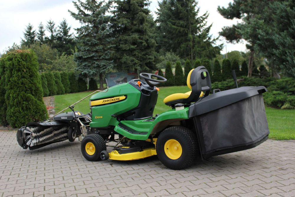 John deere X300R x 300 r Kawasaki V2 Zamiatarka  TRAKTOREK Kosiarka