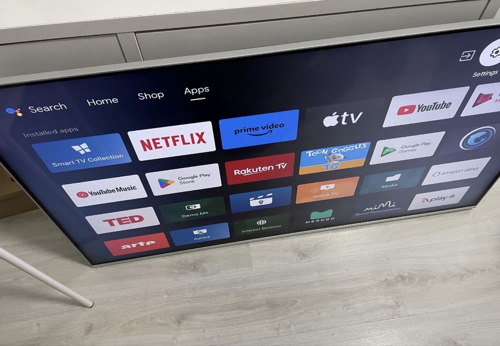 [Demo/ Pouco Usado] Philips The One/Android TV LED 4K UHD c/Ambilight