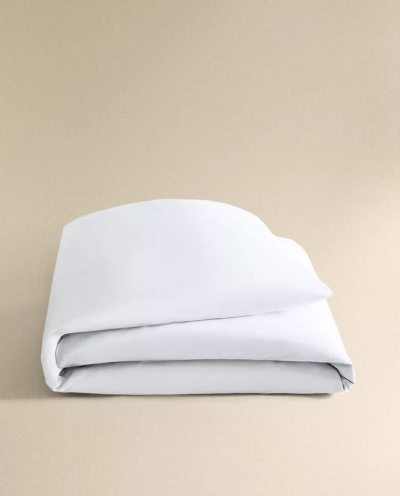Conjunto de cama: Edredão, Lençois, Fronhas e Almofadas