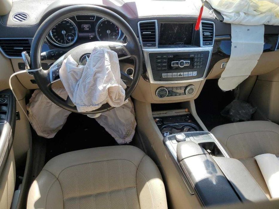 Mercedes-Benz GL 450 X166, 270 kW, z 2015 roku, model USA.
