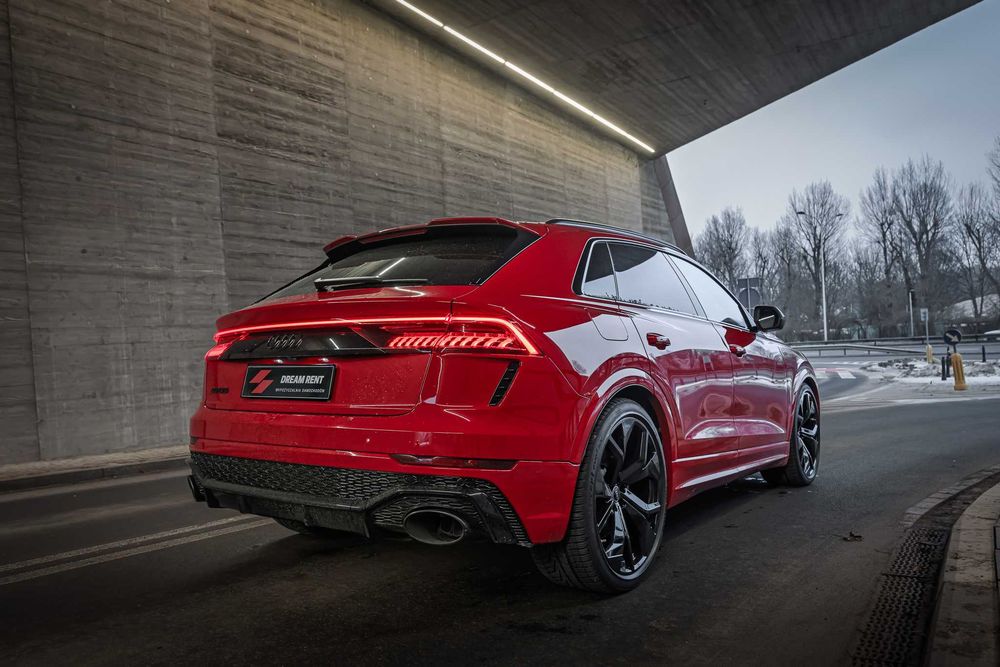 AUDI RSQ8 600KM HAK Wynajem Wypożyczalnia Samochodów Lotnisko Hotel