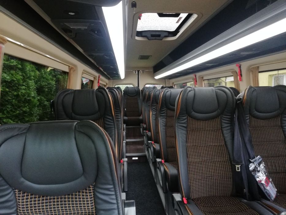 Wynajem busów 20 osobowych