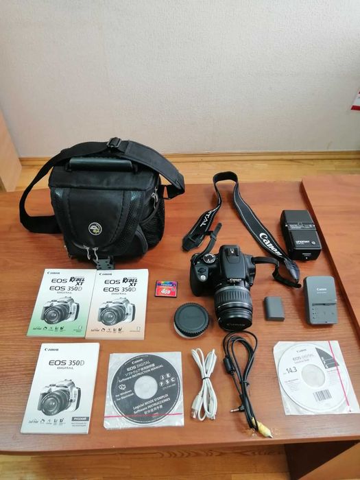 Фотоапарат дзеркальний цифровий Canon EOS 350D у комплекті +