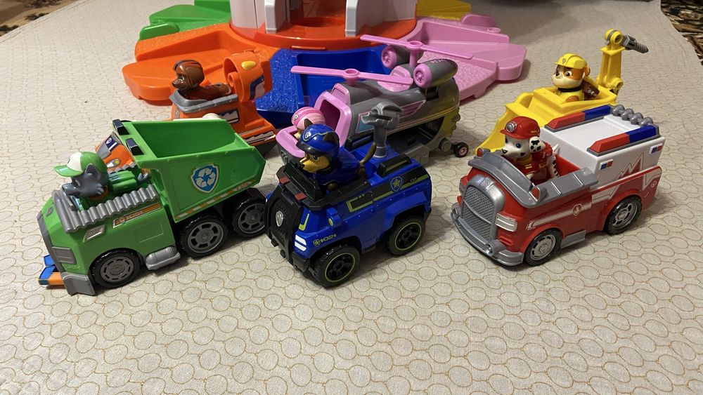 Велика база щенячего патруля оригінал Spin Master 82 см