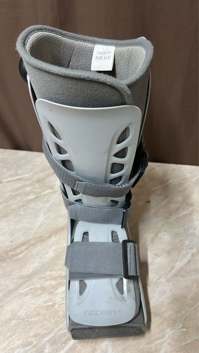 Ортез гомілкоступного суглоба Aircast
