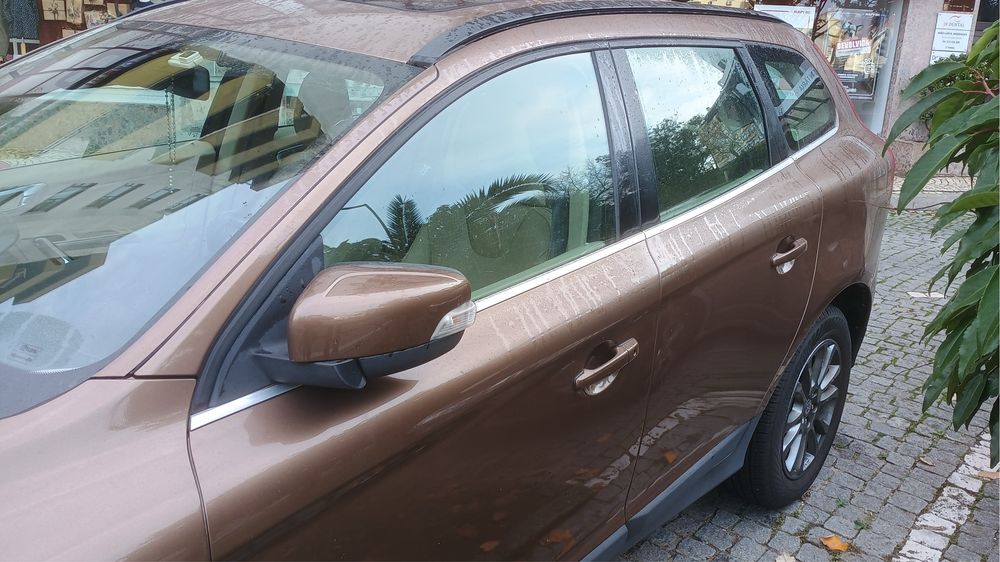 Volvo XC60 2010 D5