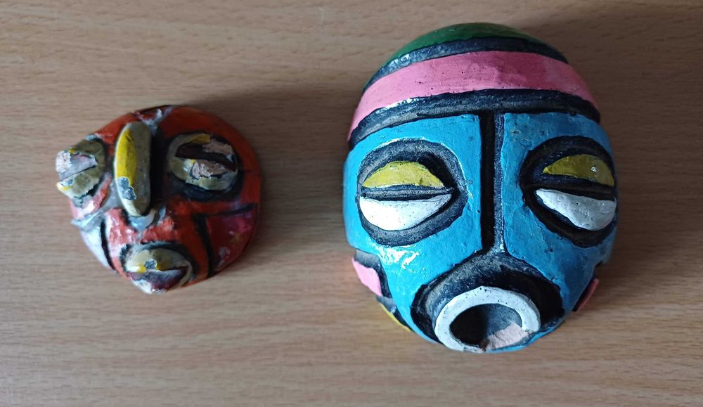 Conjunto de 2 Máscaras Africanas - Angola (Terracota)
