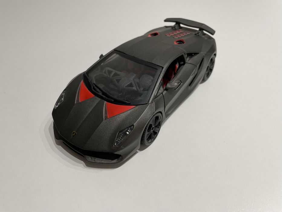 Model BURAGO 1:24 Lamborghini Sesto Elemento PRYWATNA WYPRZEDAŻ Poznań