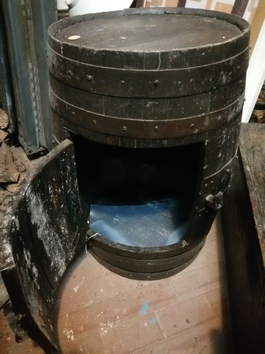 Pipa antiga convertida em Bar