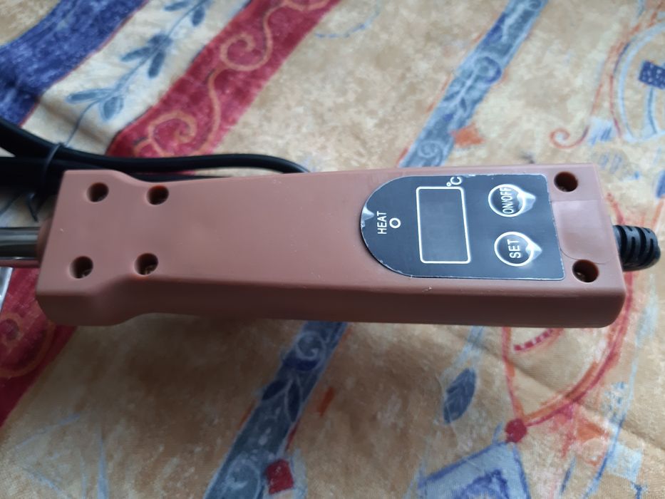 Nóż pasieczny elektryczny z regulacją temperatury ule