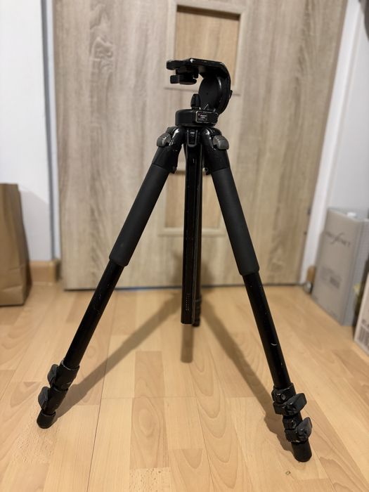 Statyw Manfrotto + głowica