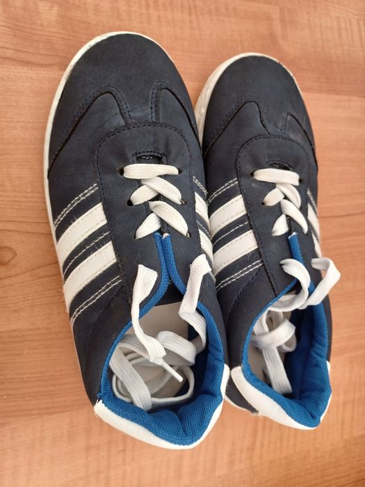 Ténis / Sapatilhas Authentic num. 34