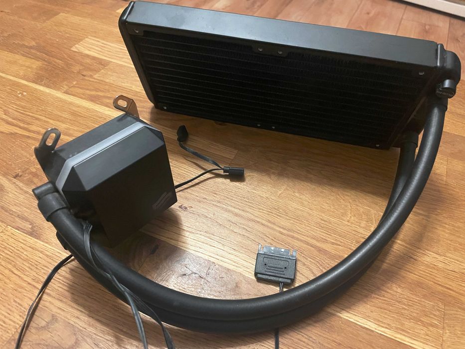 Chłodzenie wodne SileintiumPC Navis RGB 240 2x120mm