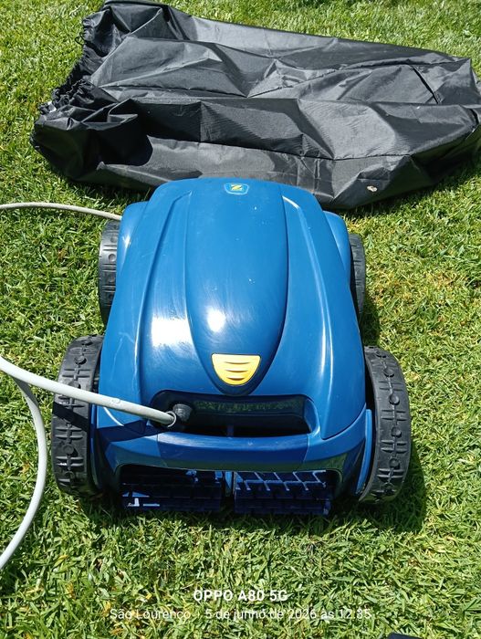 Robot limpa piscina zodiac