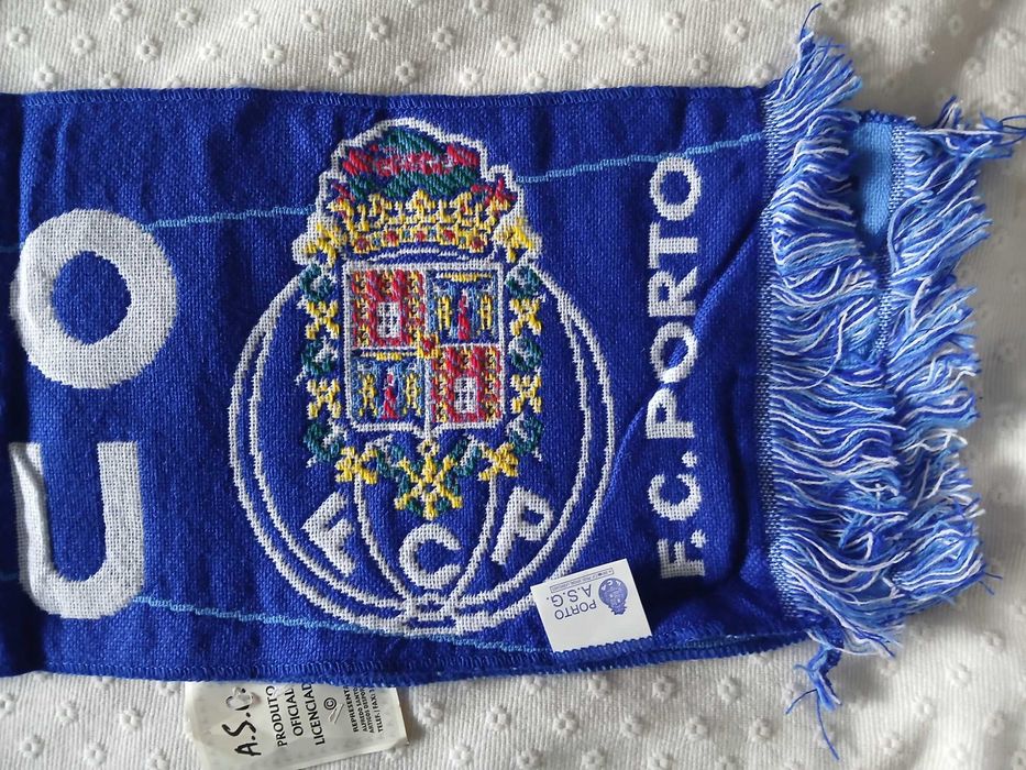 Cachecol F. C. Porto - Campeão Europeu 2003/2004
