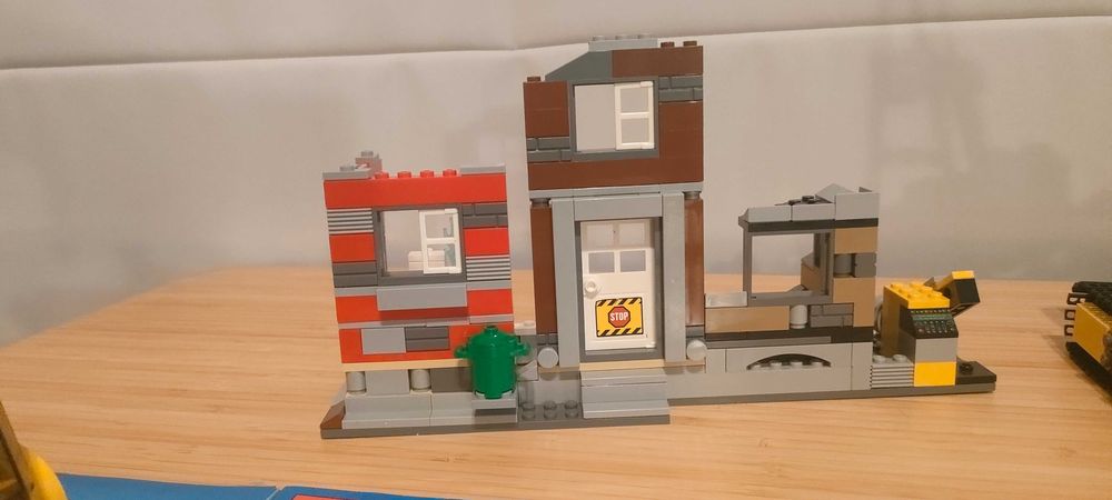 Lego City 60076 używany