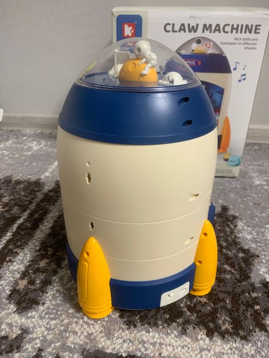 Іграшковий автомат хватайка