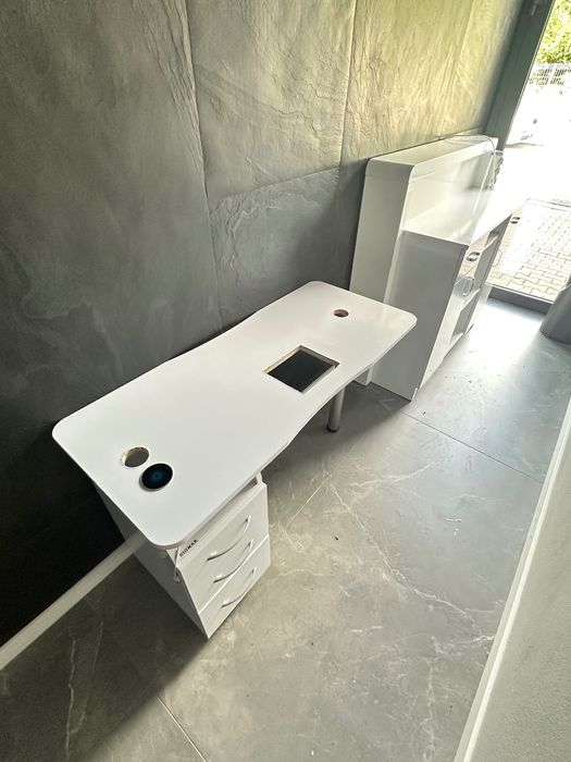 Biurko do manicure Biomak