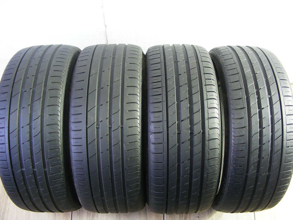 Літня гума 225/35/20 -4 шт.Nexen NFera SU1.