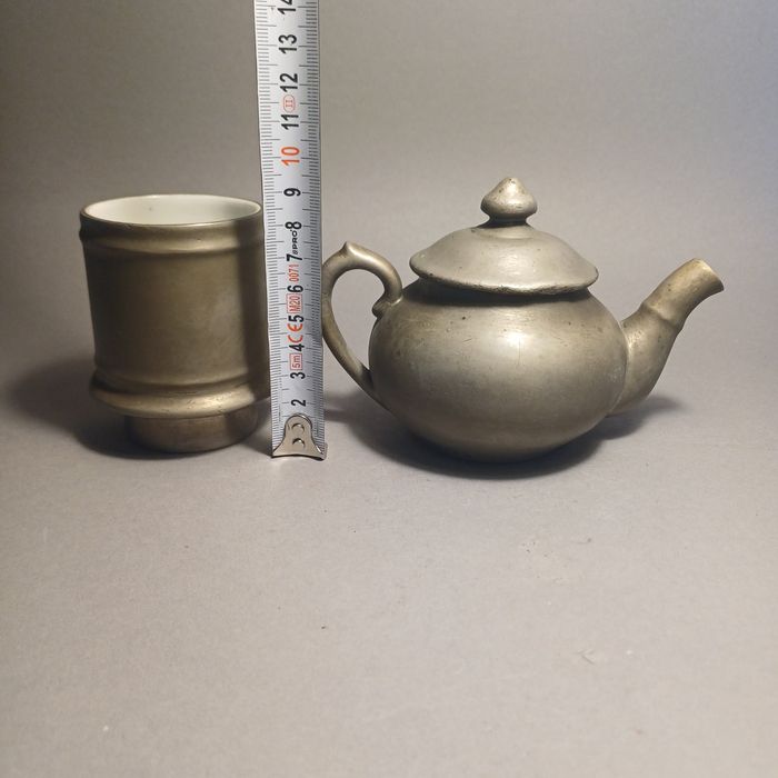 Zaparzacz imbryk przelewowy porcelanowy okuty