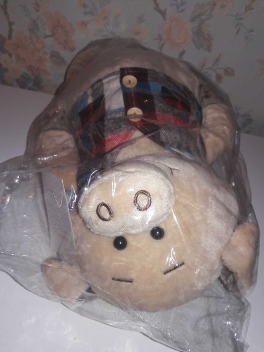 Мягкая игрушка Same Toy Свинка в  клетчатом жилете 45 см. Новая.