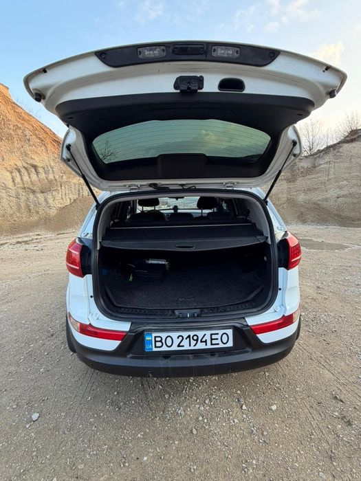 Автомобіль  Kia Sportage
