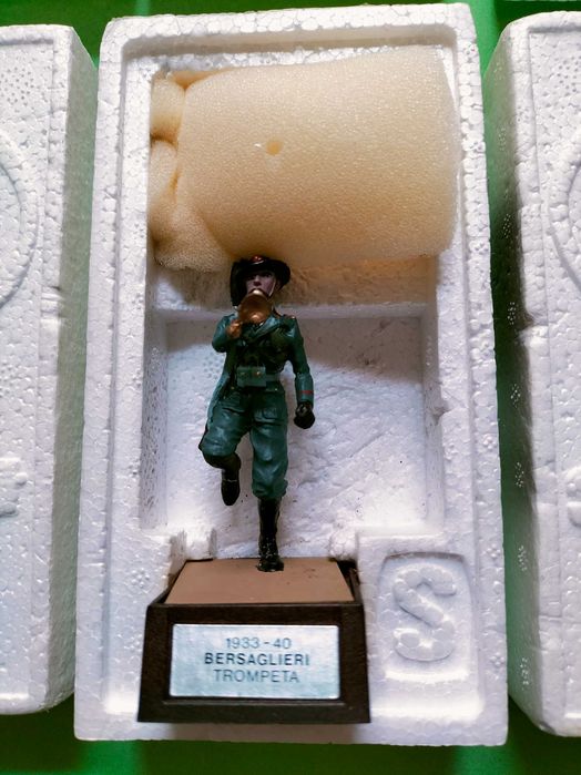 4 figuras de SOLDAT Espanha dos anos 70 - Bersaglieri italianos. Com caixas - estilo Alymer Del Prado. Envio grátis.