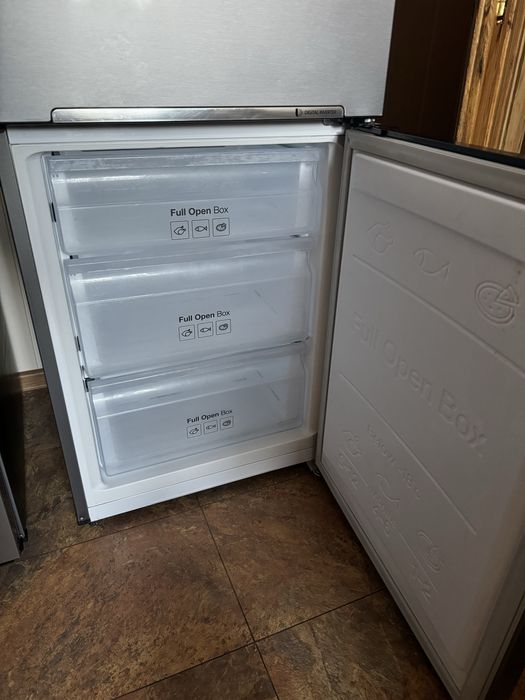 Lodówka Samsung rb31ferncsa 185cm