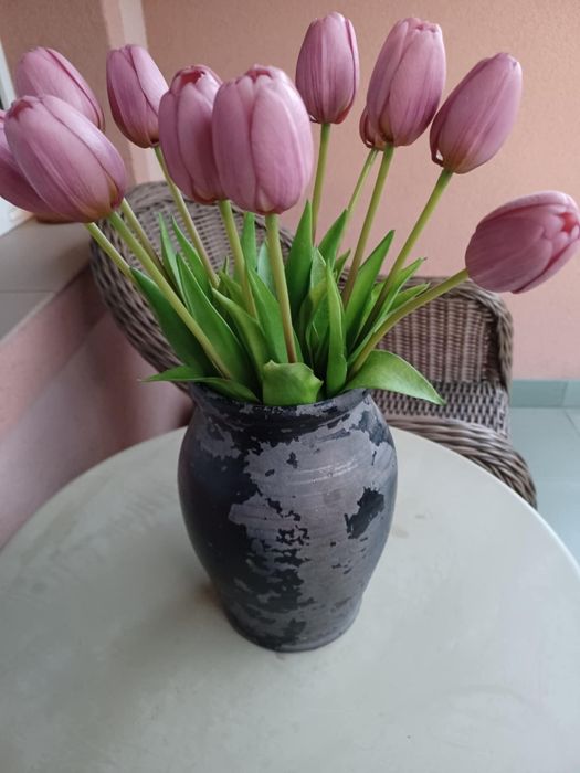 Sprzedam wazon na kwiaty "czarna kamionka"