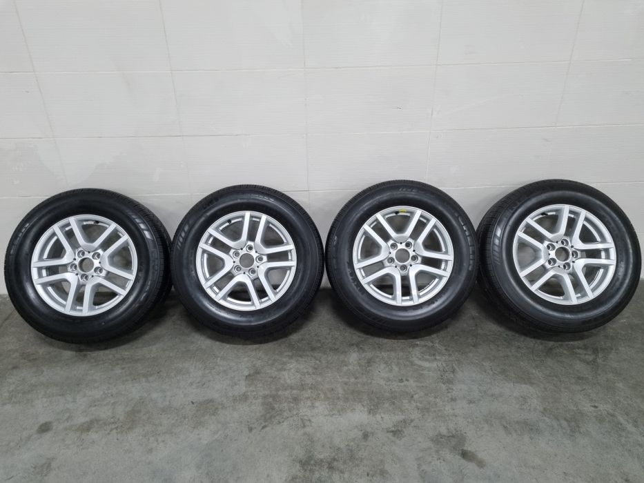 Диски колісні с резиною на BMW R17