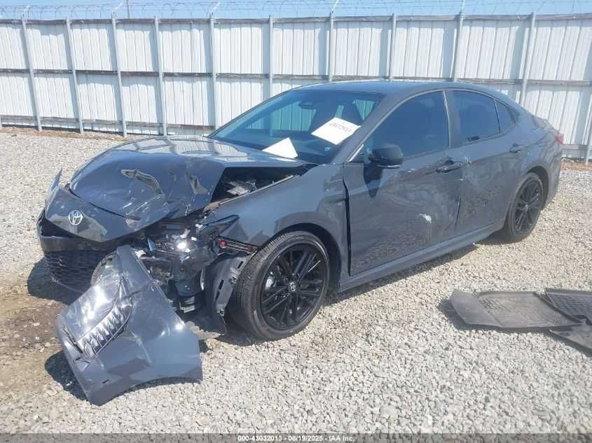 Toyota Camry 80 Hybrid SE 2024