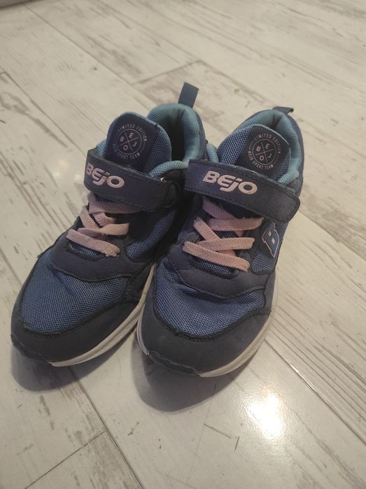 Buty Adidasy 32 Bejo