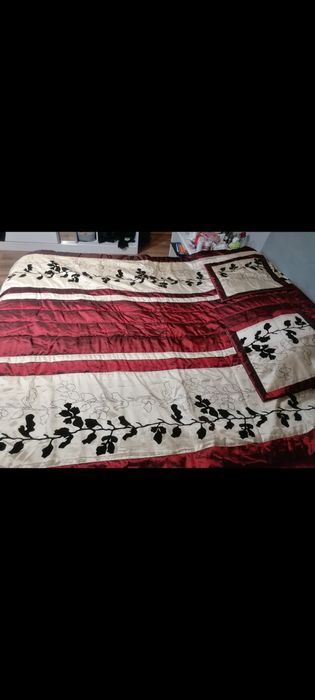 Nowa narzuta satynowa na łóżko 180x200 cm