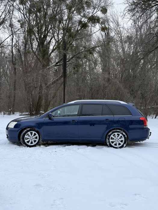 Toyota avensis 1.8