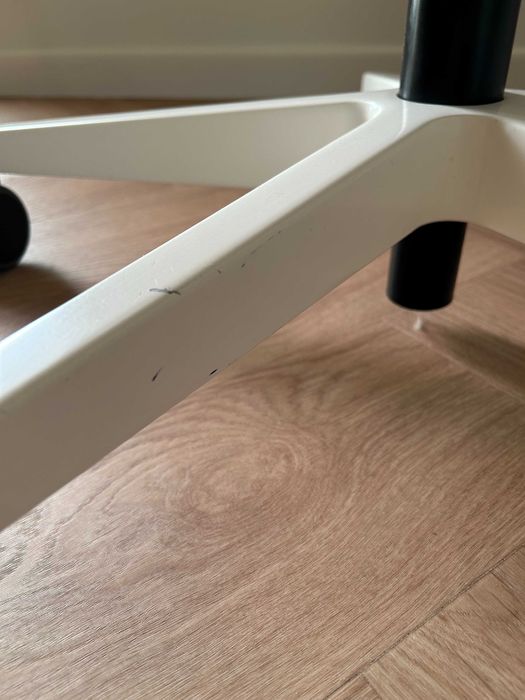 BEJOT Fotel Obrotowy Eleven EL103 white, krzesło biurowe