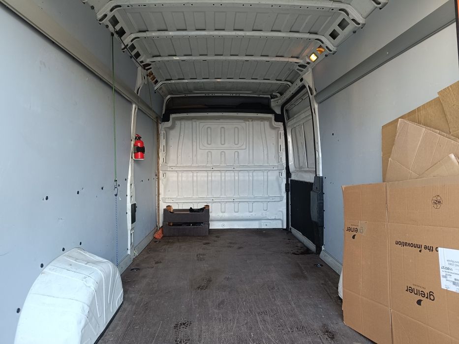 Usługi transportowe, przewóz rzeczy busem, samochodem dostawczym, przeprowadzki, opróżnianie mieszkań, piwnic